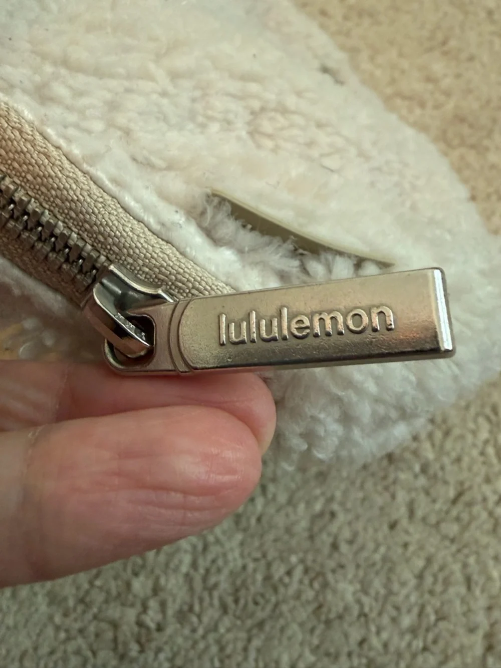 Lululemon Sherpa Crossbody Beige Cream Belt Bag‎ 8x6" Fanny Pack - Picture 5 of 8